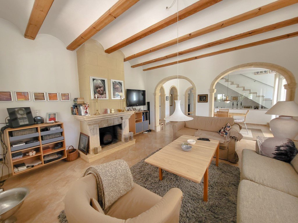 6440MOR Traditionelle spanische Villa zum Verkauf in Moraira