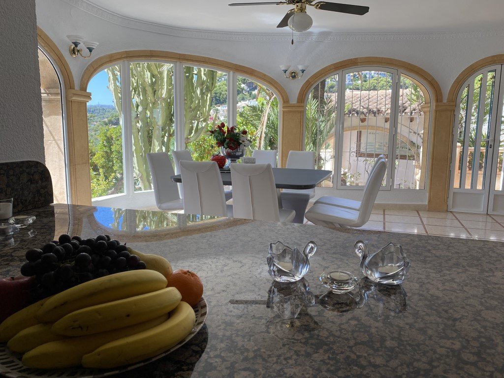 C3XY6446BEN Geräumige traditionelle spanische Villa mit Meerblick zum Verkauf in Benissa