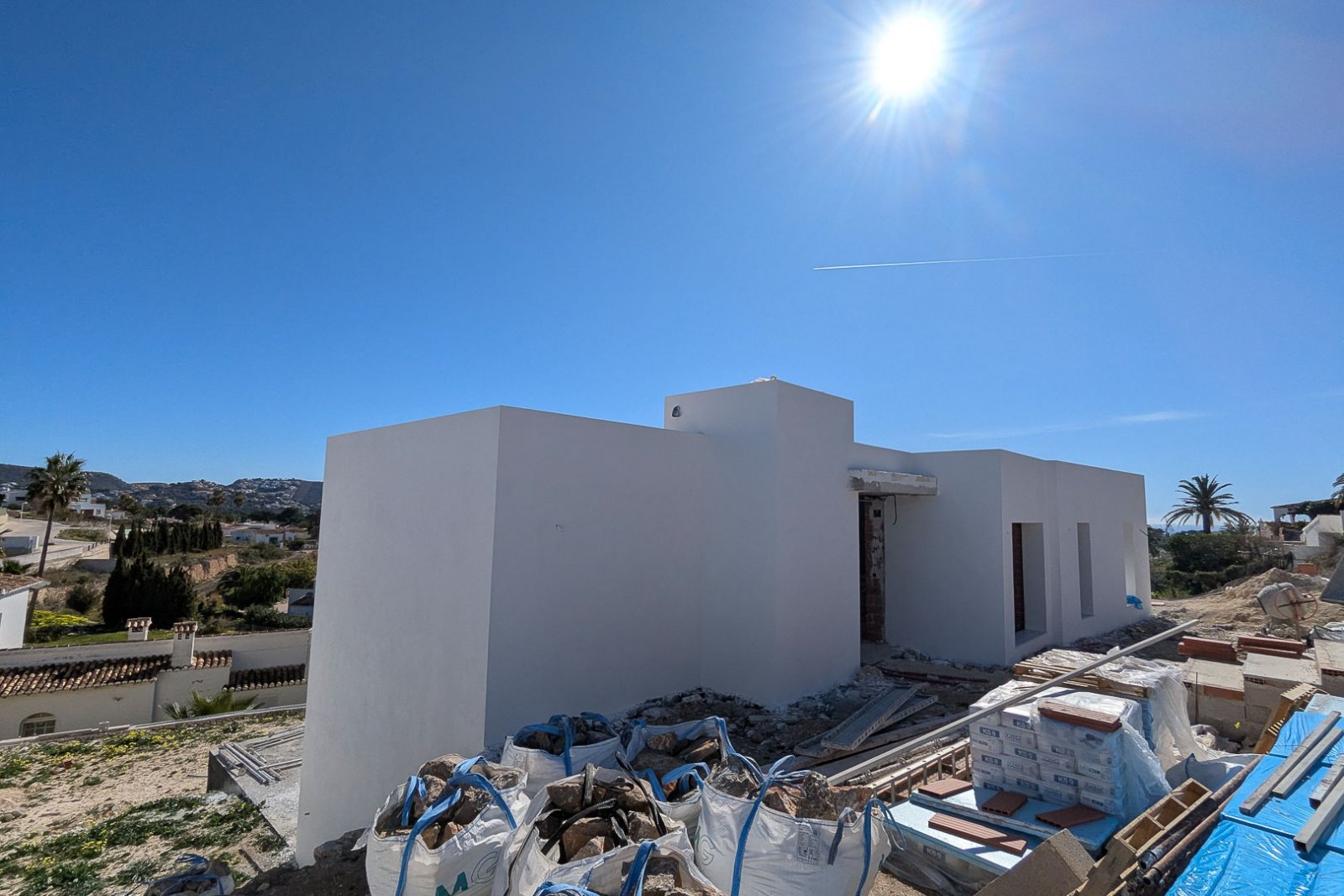 8114MOR Neubauvilla im Bau mit Panoramablick auf das Meer zum Verkauf in Moraira.