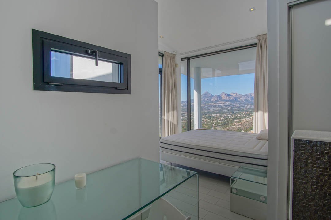 7056ALT Moderne Villa mit Berg- und Meerblick in Altea Hills zu verkaufen