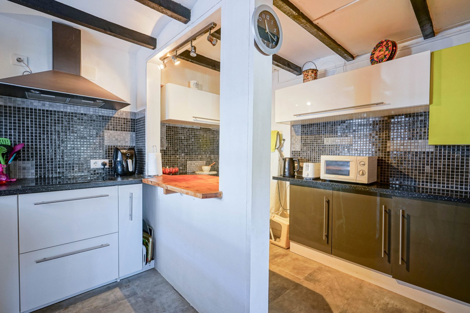 C3XY4395JAV Traditionelle Villa auf flachem Grundstück mit Gewerbeerlaubnis zum Verkauf in Jávea