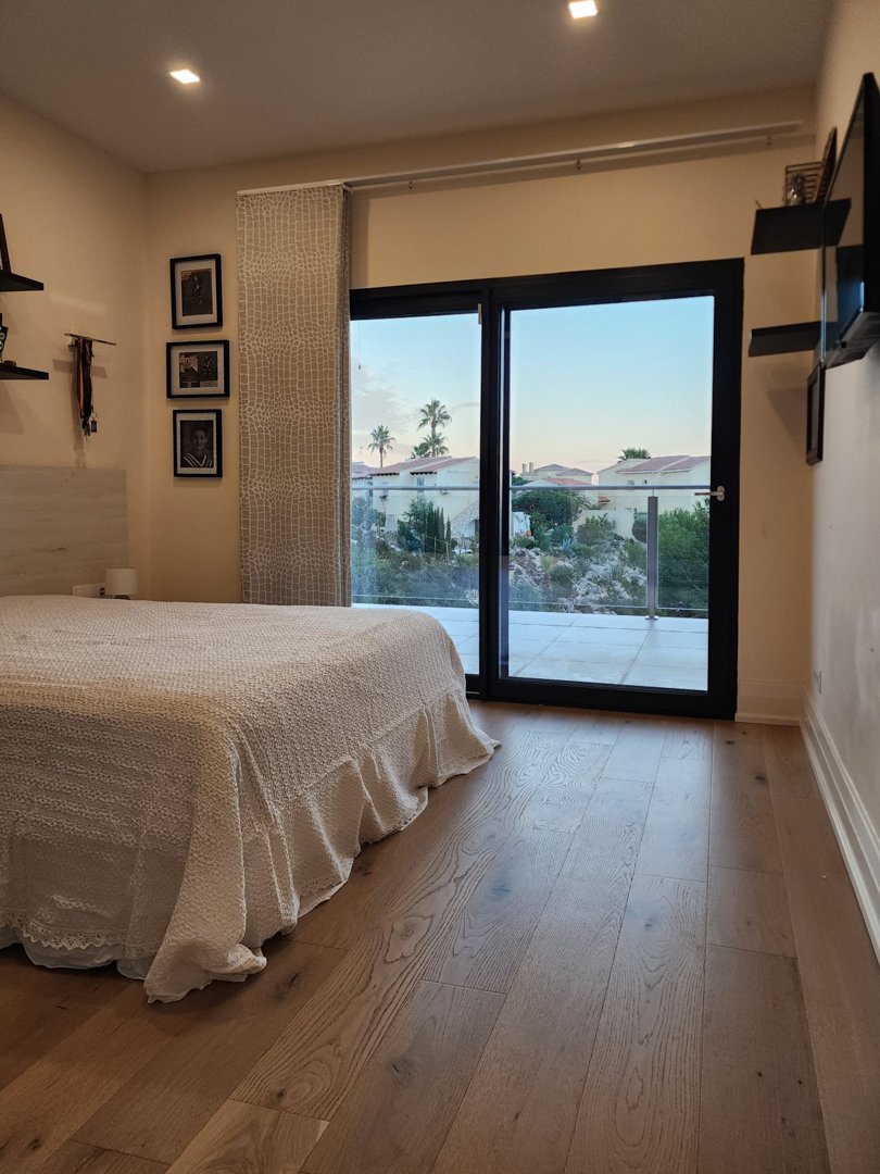 4411BELL Moderne Villa mit Meerblick zum Verkauf in Cumbre del Sol