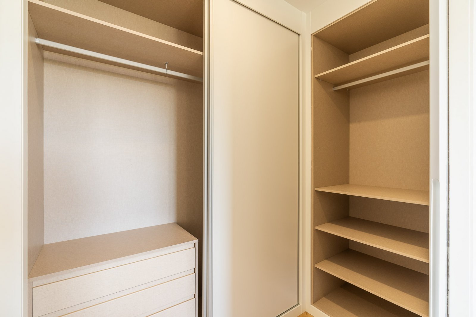 8237NUC Neubau-Doppelhaushälften mit Panoramablick auf das Meer zum Verkauf in La Nucía.