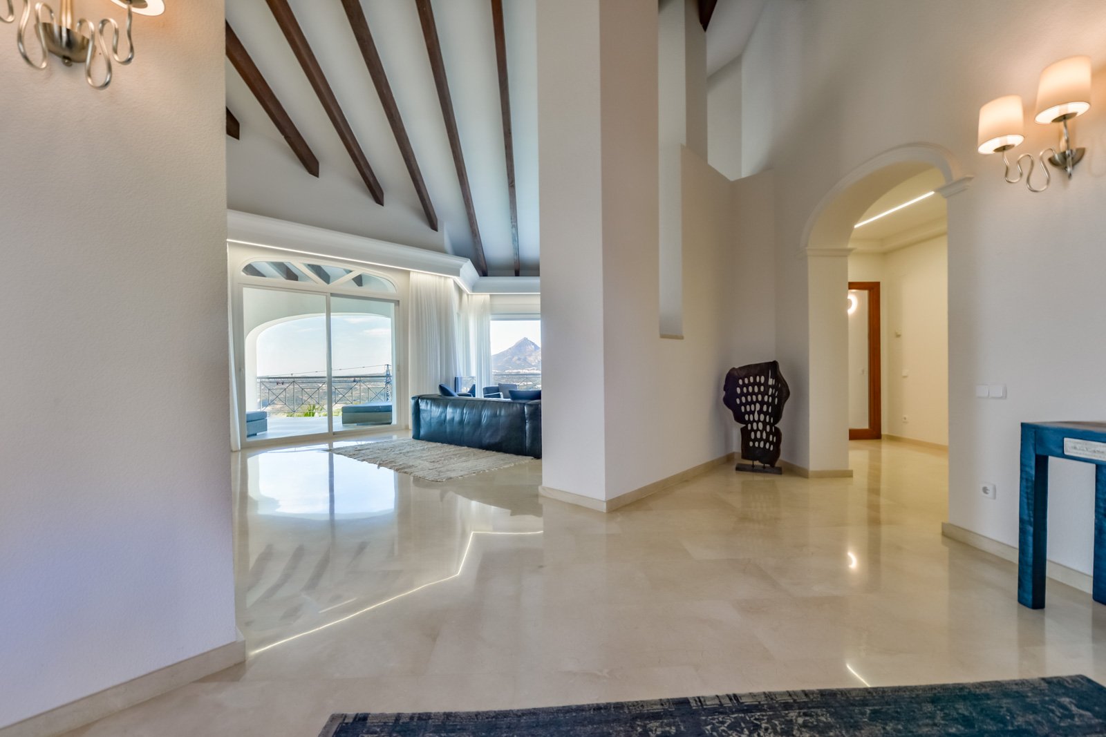 4495ALT Luxuriöse Villa mit Meerblick und geräumigem Gästehaus zum Verkauf in Sierra de Altea4495ALT Luxueuze villa met zeezicht en ruim gastenverblij