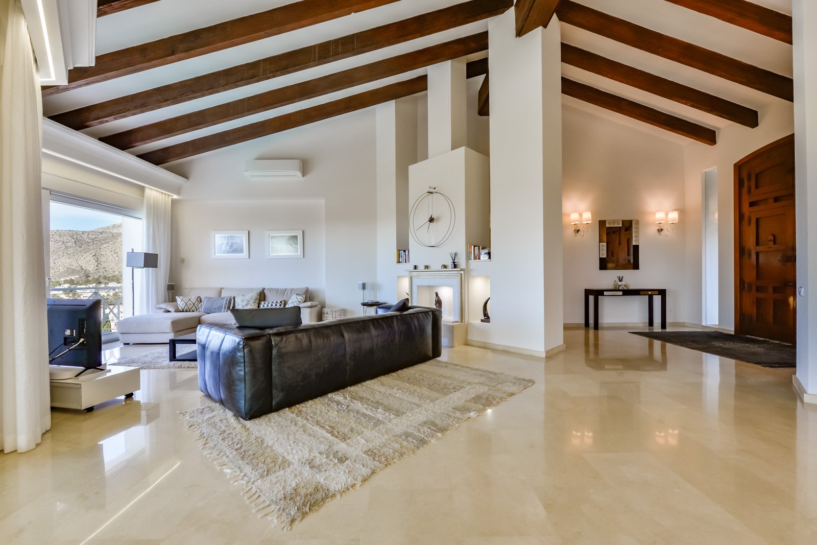 4495ALT Luxuriöse Villa mit Meerblick und geräumigem Gästehaus zum Verkauf in Sierra de Altea4495ALT Luxueuze villa met zeezicht en ruim gastenverblij