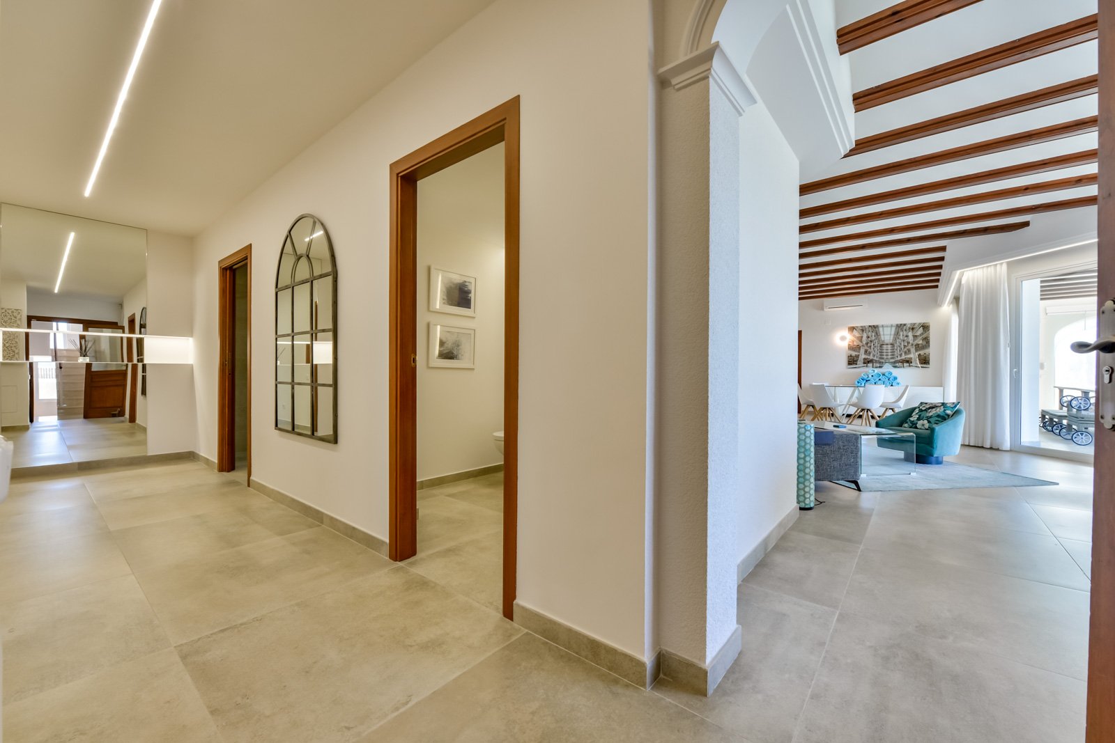 4495ALT Luxuriöse Villa mit Meerblick und geräumigem Gästehaus zum Verkauf in Sierra de Altea4495ALT Luxueuze villa met zeezicht en ruim gastenverblij