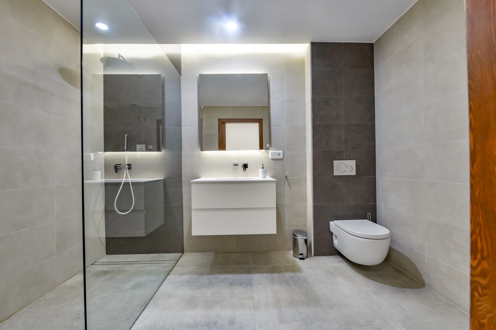 4495ALT Luxuriöse Villa mit Meerblick und geräumigem Gästehaus zum Verkauf in Sierra de Altea4495ALT Luxueuze villa met zeezicht en ruim gastenverblij