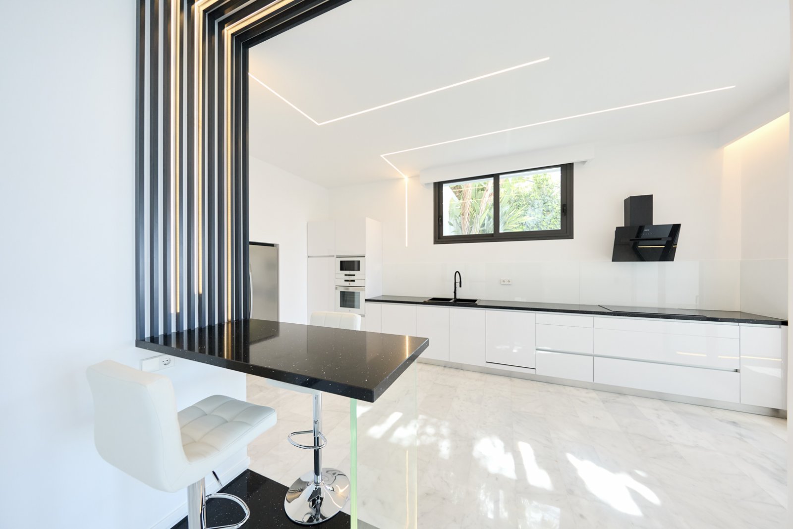 4506ALT Luxusvilla mit Meerblick zum Verkauf in Altea Hills