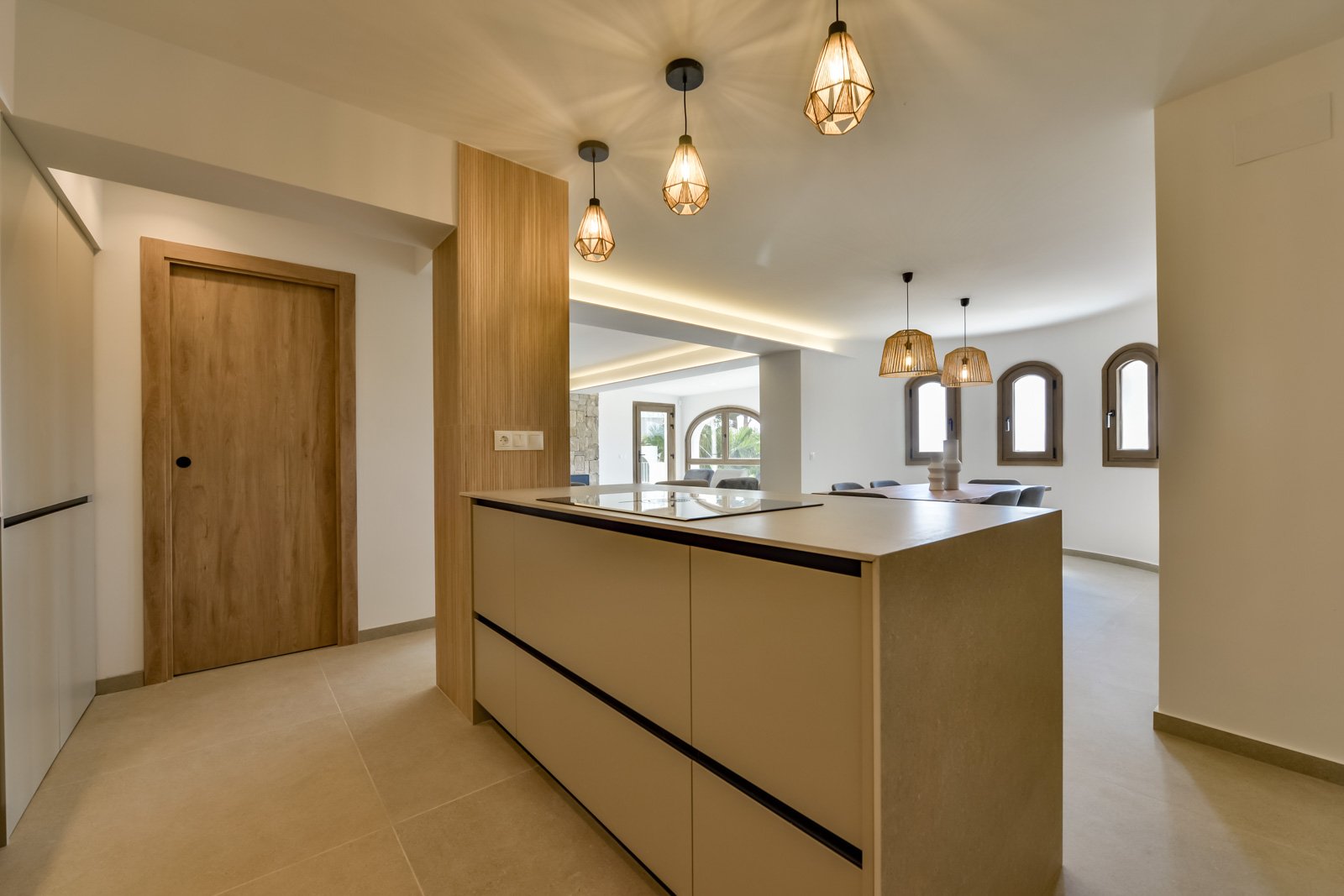 4511ALT Schöne renovierte 5-Schlafzimmer-Villa zum Verkauf in Altea