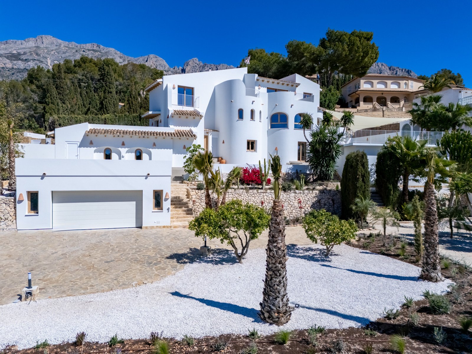 4511ALT Schöne renovierte 5-Schlafzimmer-Villa zum Verkauf in Altea