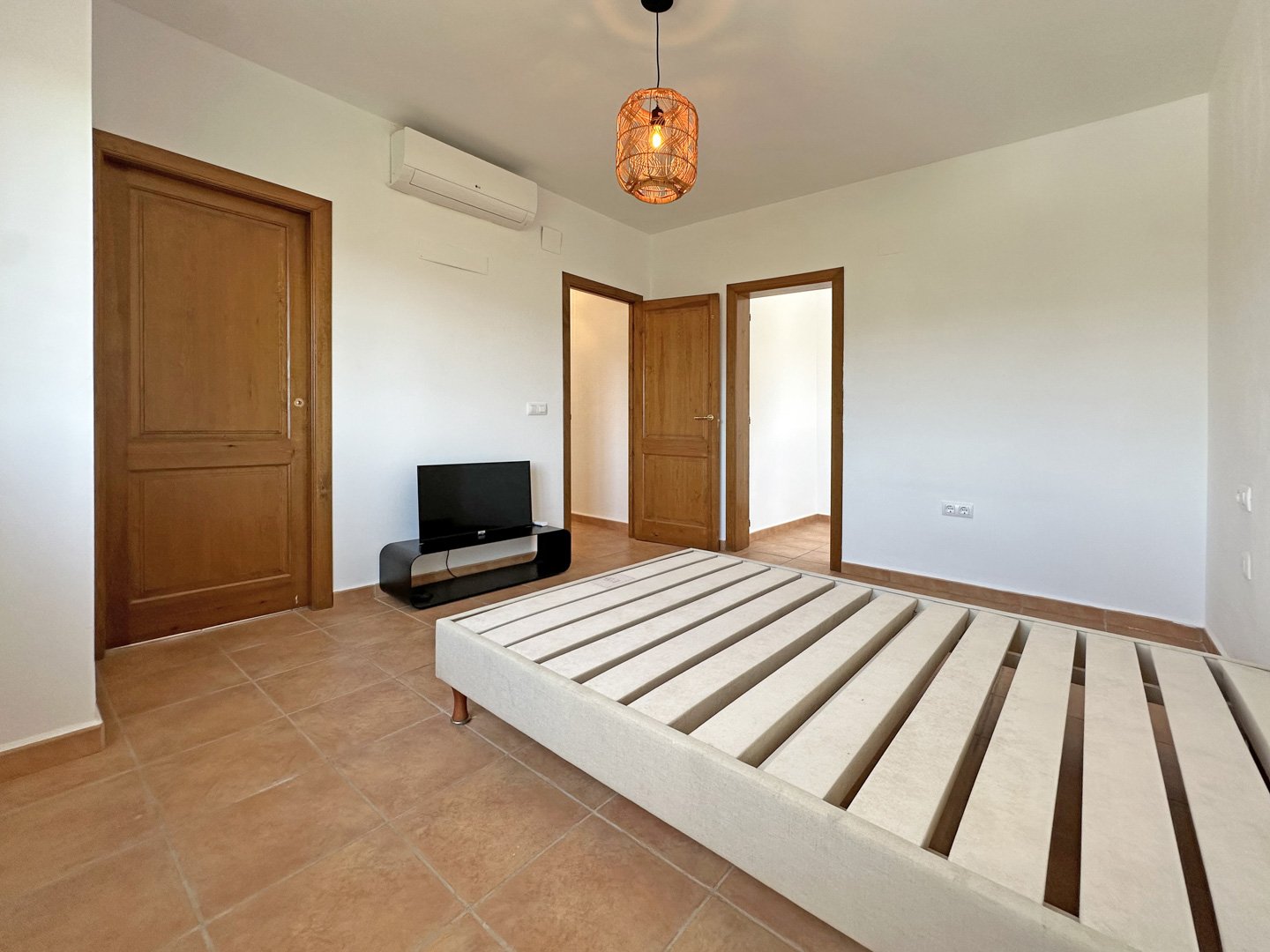 C4XY4536JAL Renovierte Villa zum Verkauf mit Panoramablick auf das Tal im Valle del Paraíso