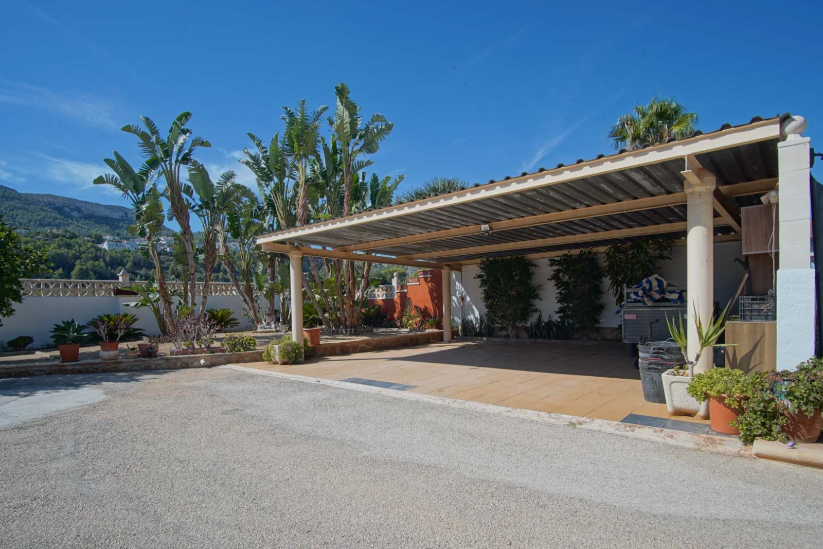 8291DEN Doppelhaushälfte zum Verkauf in La Pedrera, Dénia, nur einen Steinwurf vom Zentrum entfernt.