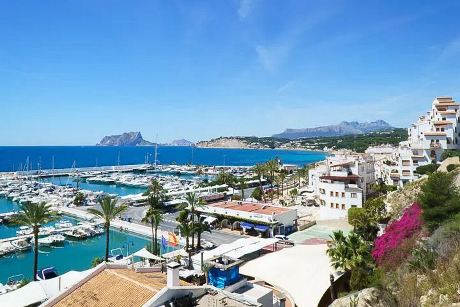 9001MOR Villa mit Pool und Meerblick in Moraira zu verkaufen.