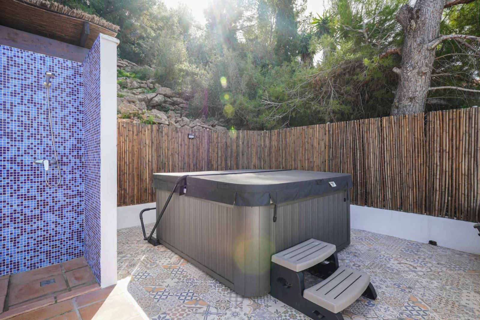 C4XY8309SEL Mediterrane Villa mit Panoramablick auf das Meer zum Verkauf in La Sella, Pedreguer.