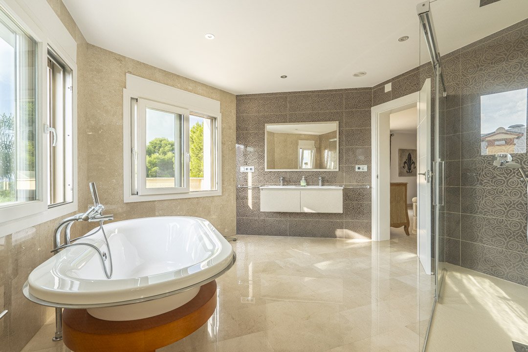 6054BEN Traditionelle spanische Villa zum Verkauf in Benissa