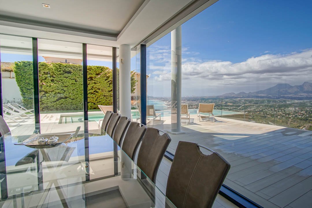 7056ALT Moderne Villa mit Berg- und Meerblick in Altea Hills zu verkaufen