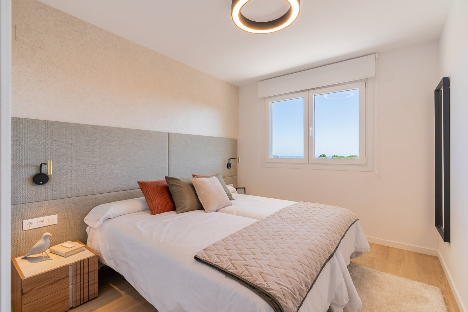 8237NUC Neubau-Doppelhaushälften mit Panoramablick auf das Meer zum Verkauf in La Nucía.