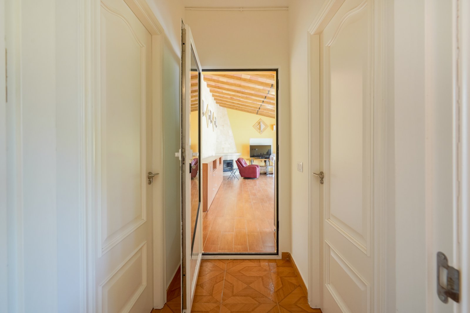 4523GAT Geräumige Villa auf großem Grundstück zum Verkauf in Gata de Gorgos