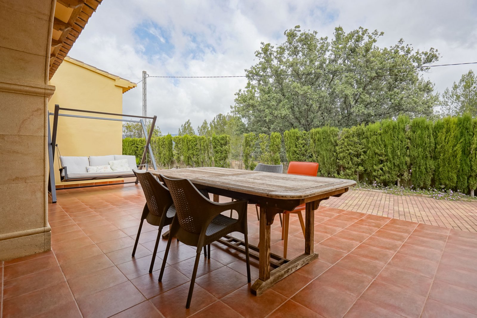 4523GAT Geräumige Villa auf großem Grundstück zum Verkauf in Gata de Gorgos