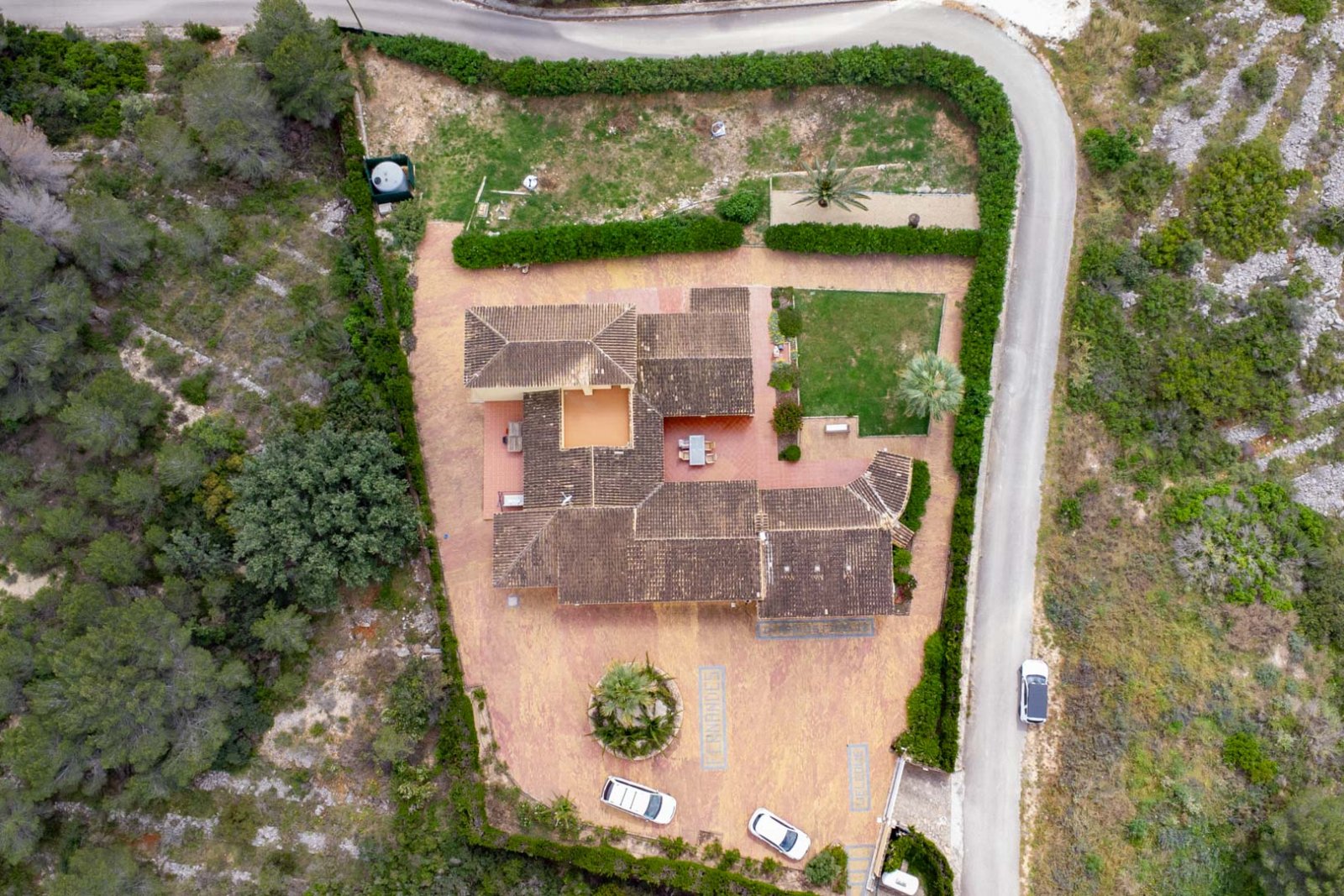 4523GAT Geräumige Villa auf großem Grundstück zum Verkauf in Gata de Gorgos