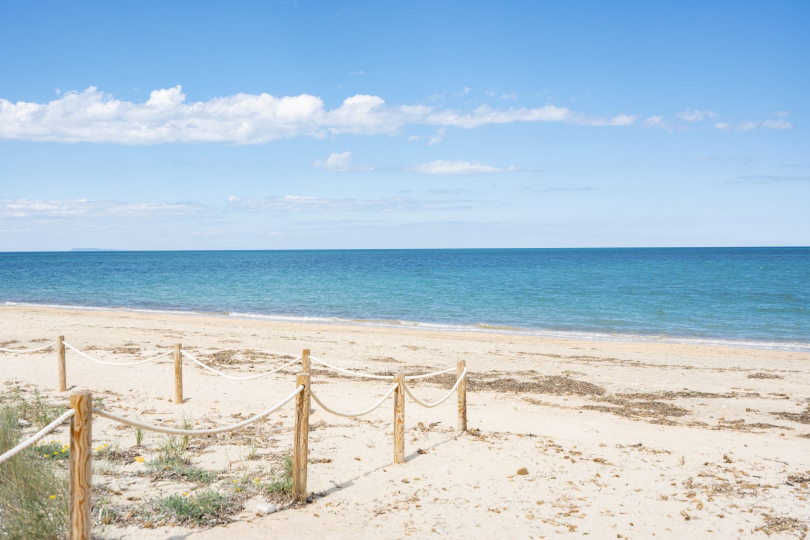 4502DEN Fantastisches modernes Penthouse direkt am Strand zu verkaufen in Denia