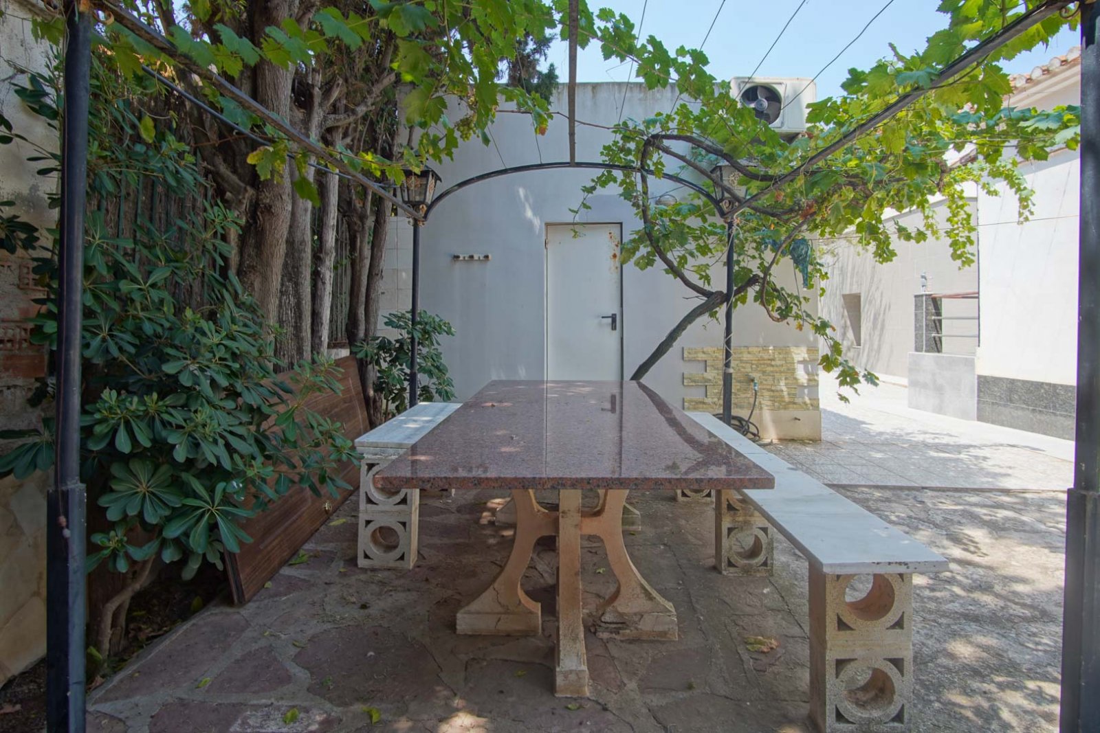 C4XY8285DEN Villa mit Meerblick, Gästeapartment und großem Grundstück zu verkaufen in Las Rotas, Denia.