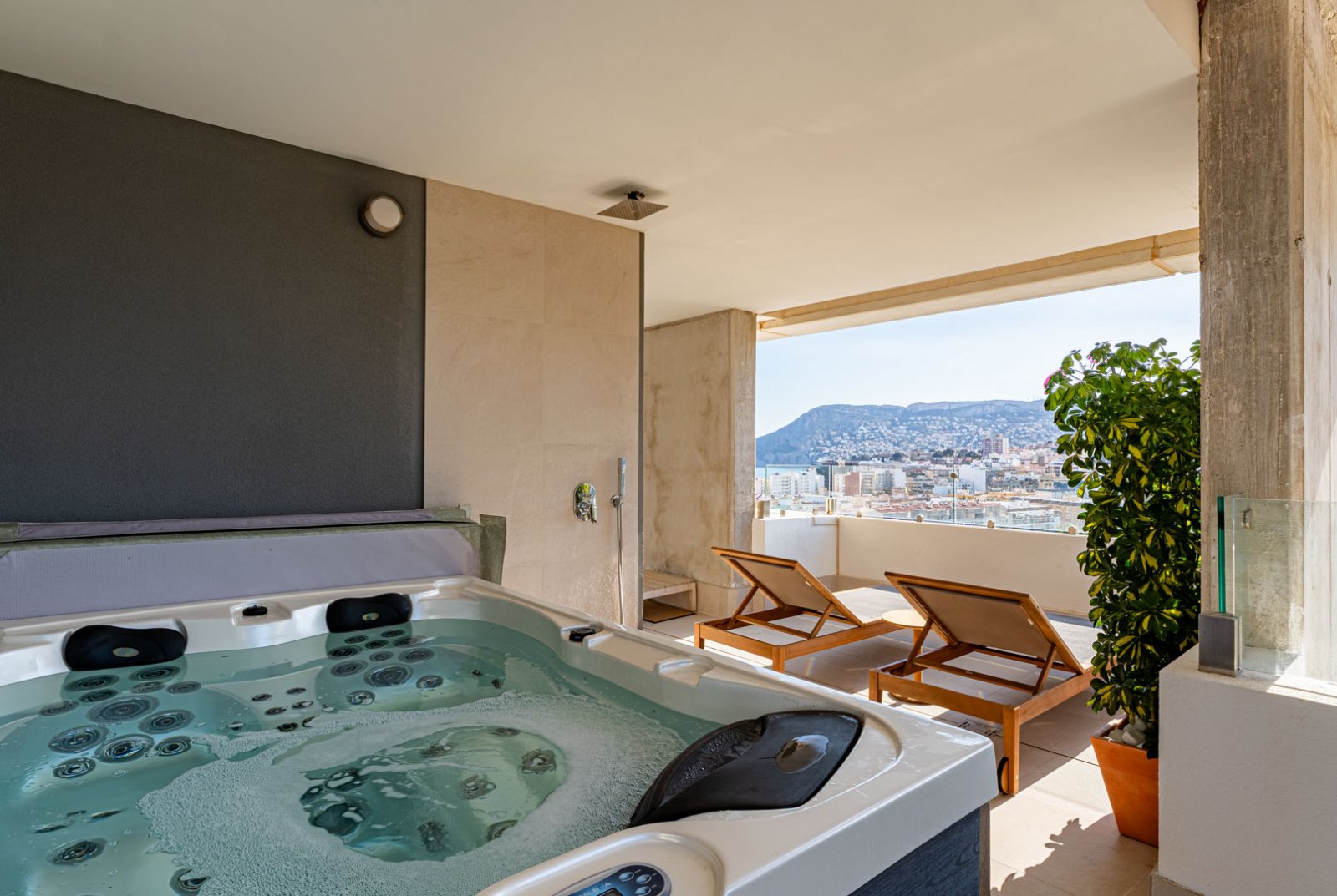 C4XY8301CAL Penthouse mit Meerblick zum Verkauf in Calpe.