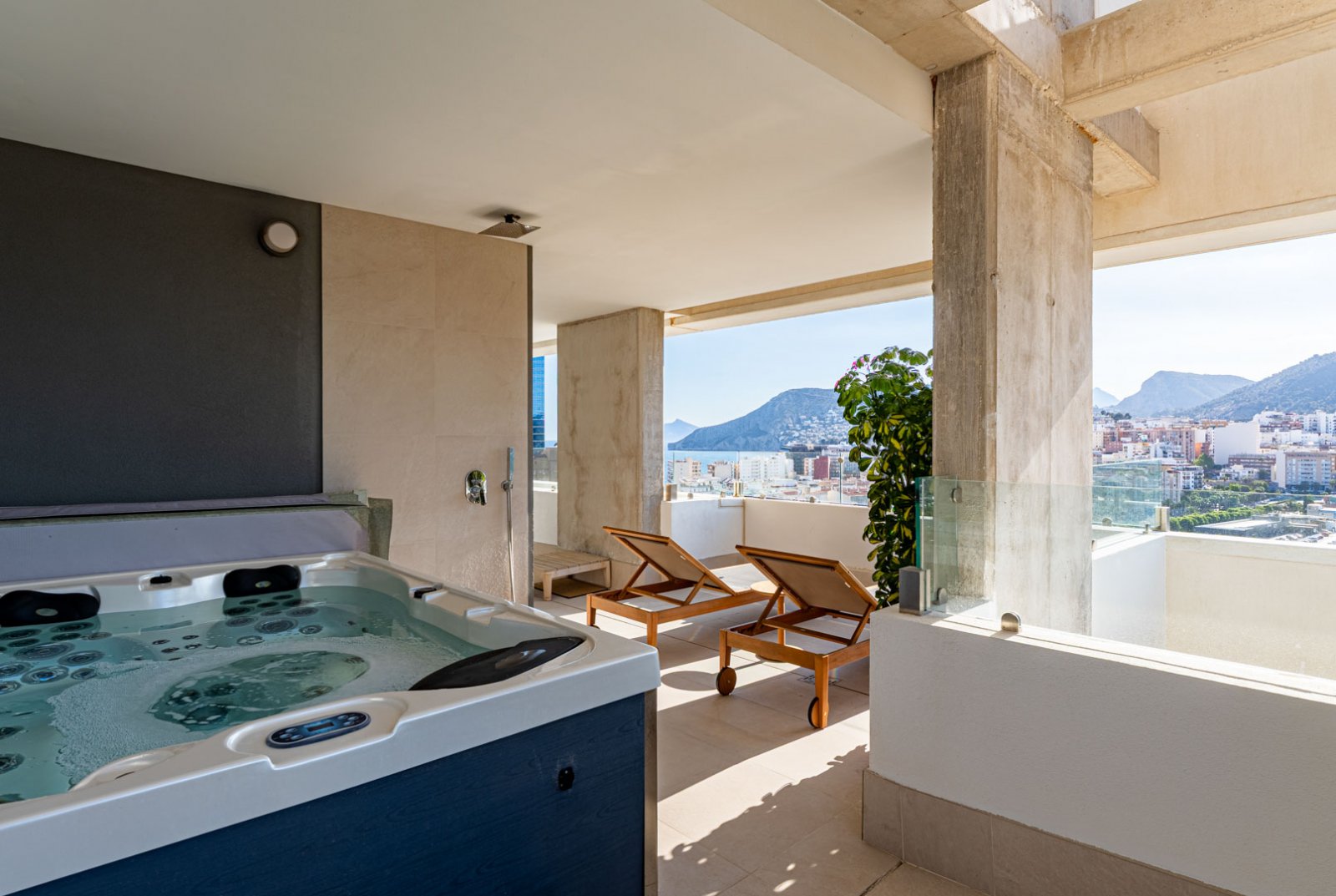 C4XY8301CAL Penthouse mit Meerblick zum Verkauf in Calpe.