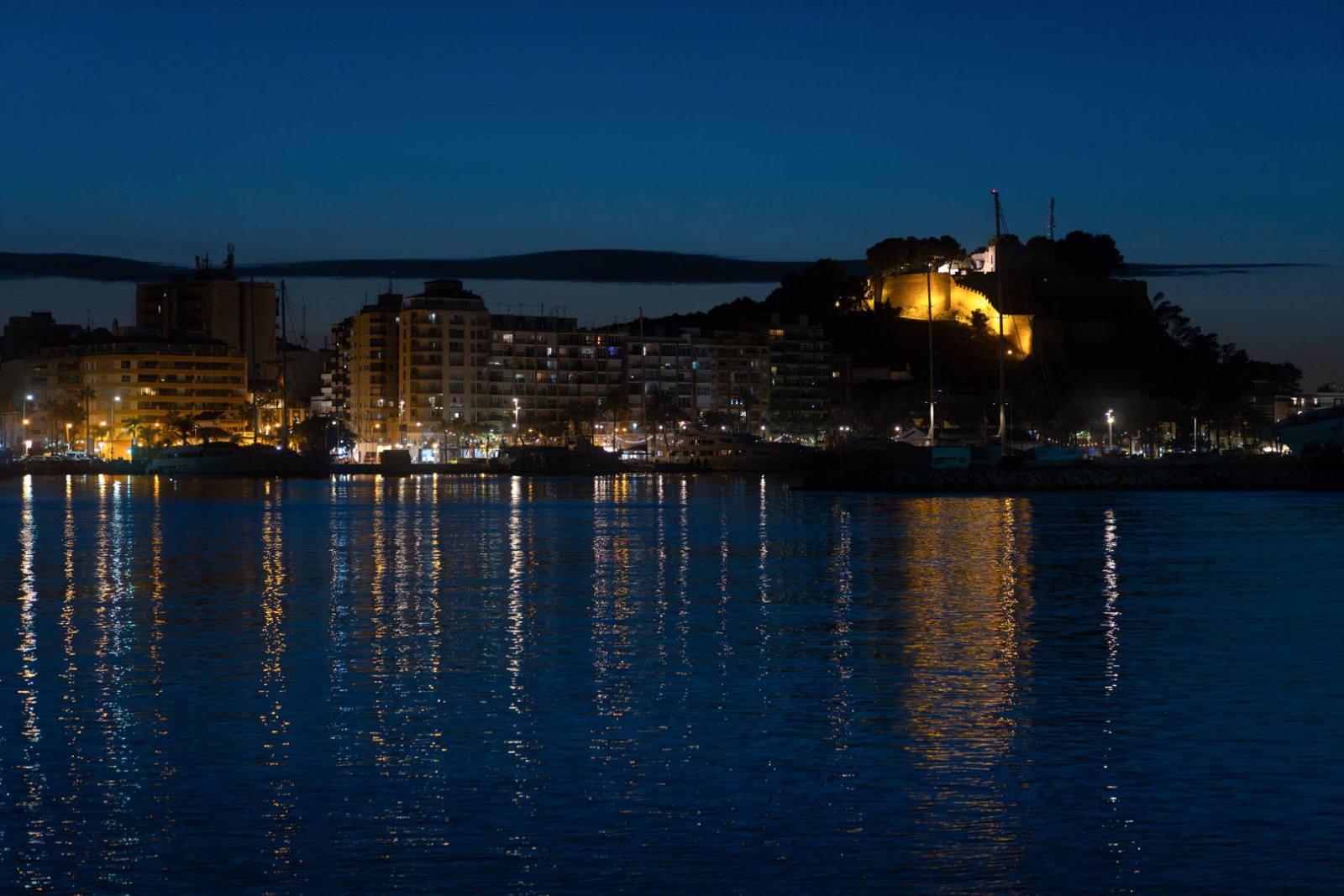 8190DEN Neubauwohnungen im Bau, ganz in der Nähe des Strandes und des Zentrums, zum Verkauf in Dénia.