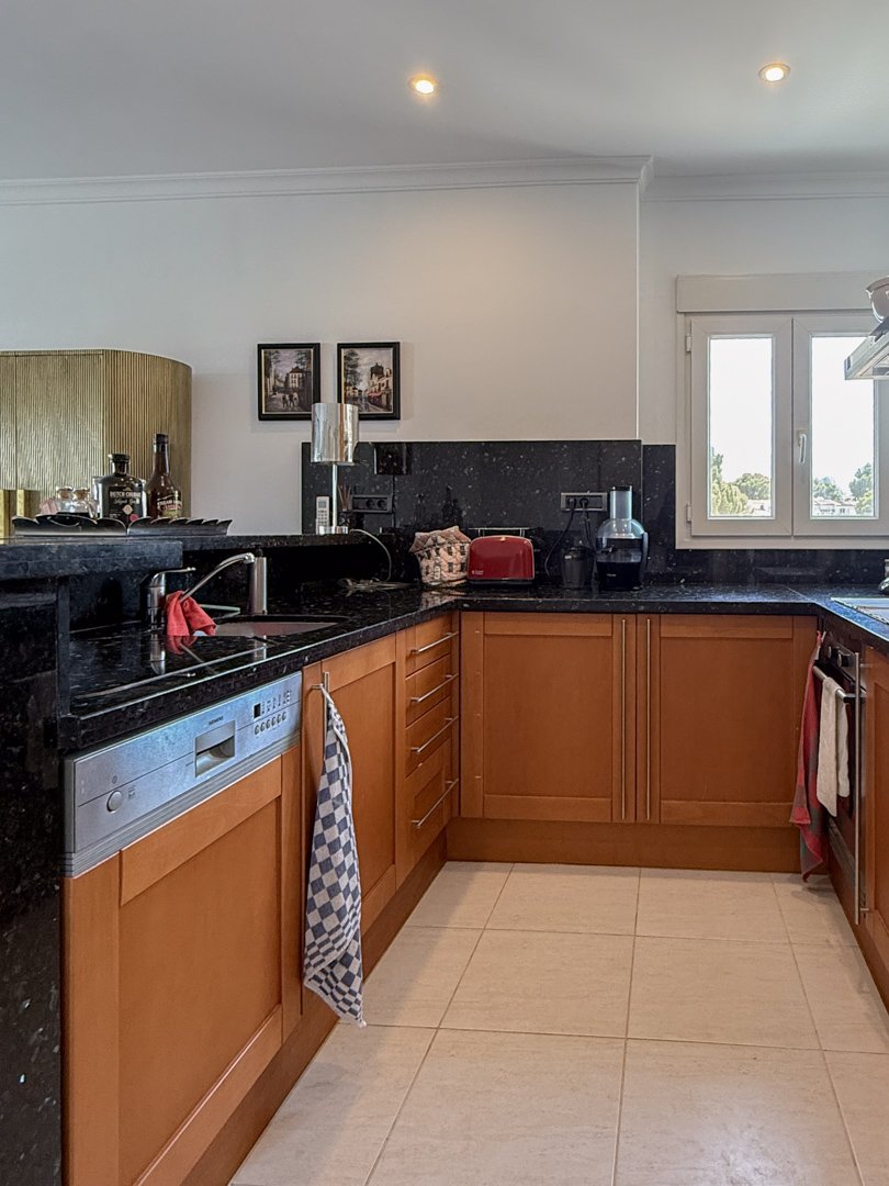 4555BEN Wohnung zum Verkauf in einer Luxus-Urbanisation in La Fustera, Benissa