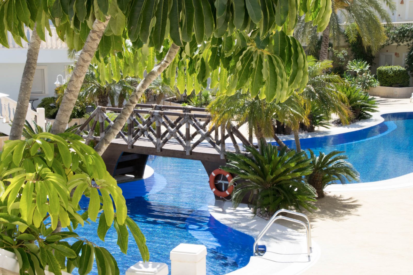 4555BEN Wohnung zum Verkauf in einer Luxus-Urbanisation in La Fustera, Benissa