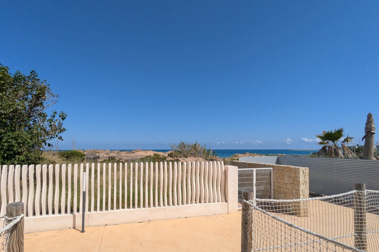 8297DEN Penthouse mit großer Terrasse, in erster Linie mit Meer- und Bergblick, zu verkaufen in Denia.