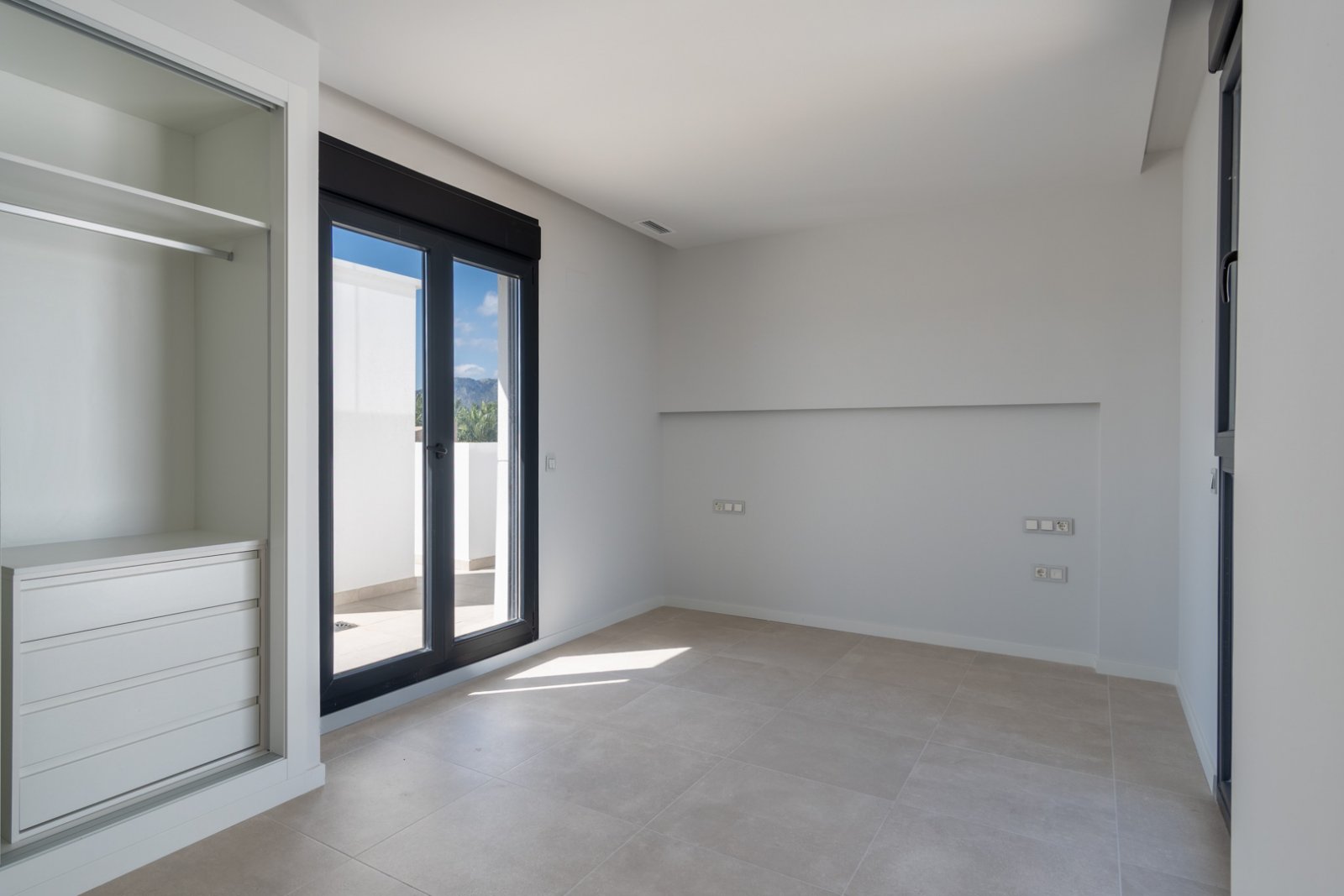 8297DEN Penthouse mit großer Terrasse, in erster Linie mit Meer- und Bergblick, zu verkaufen in Denia.