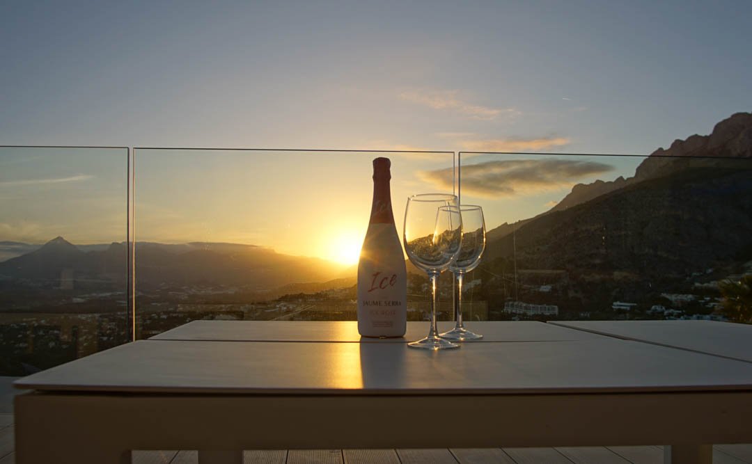 7056ALT Moderne Villa mit Berg- und Meerblick in Altea Hills zu verkaufen
