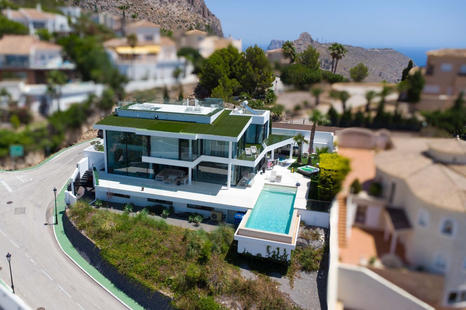 7056ALT Moderne Villa mit Berg- und Meerblick in Altea Hills zu verkaufen