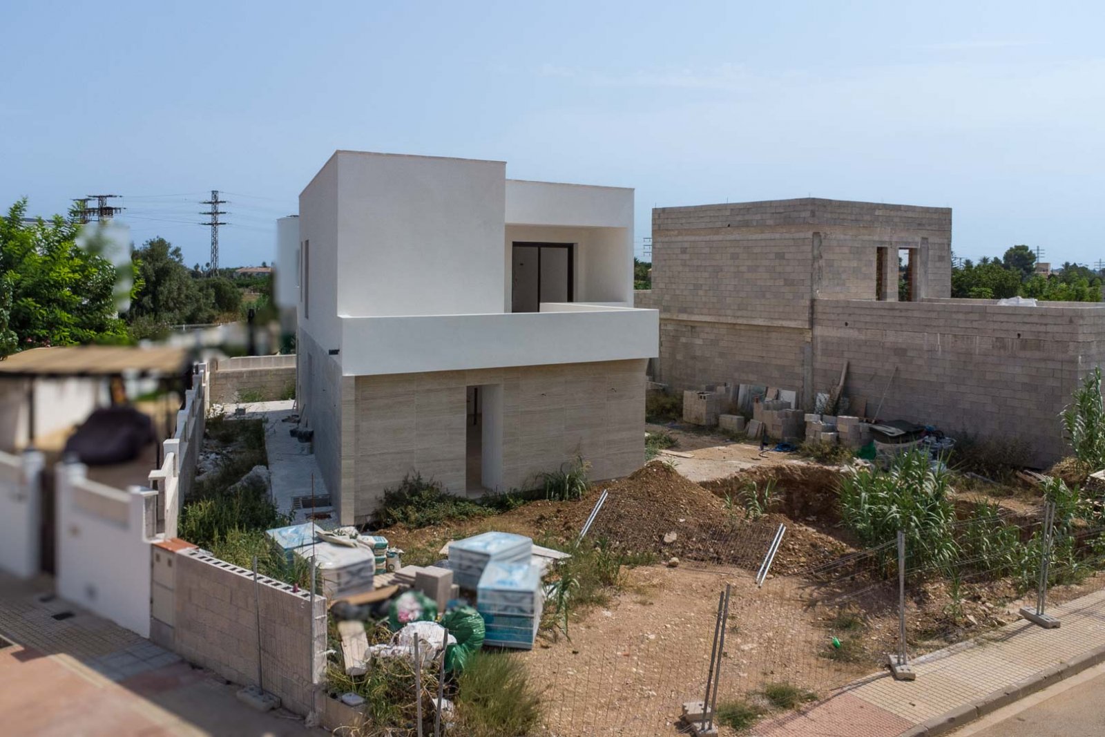 8288VER Moderne Villa im Bau in Meeresnähe zum Verkauf in Vergel.