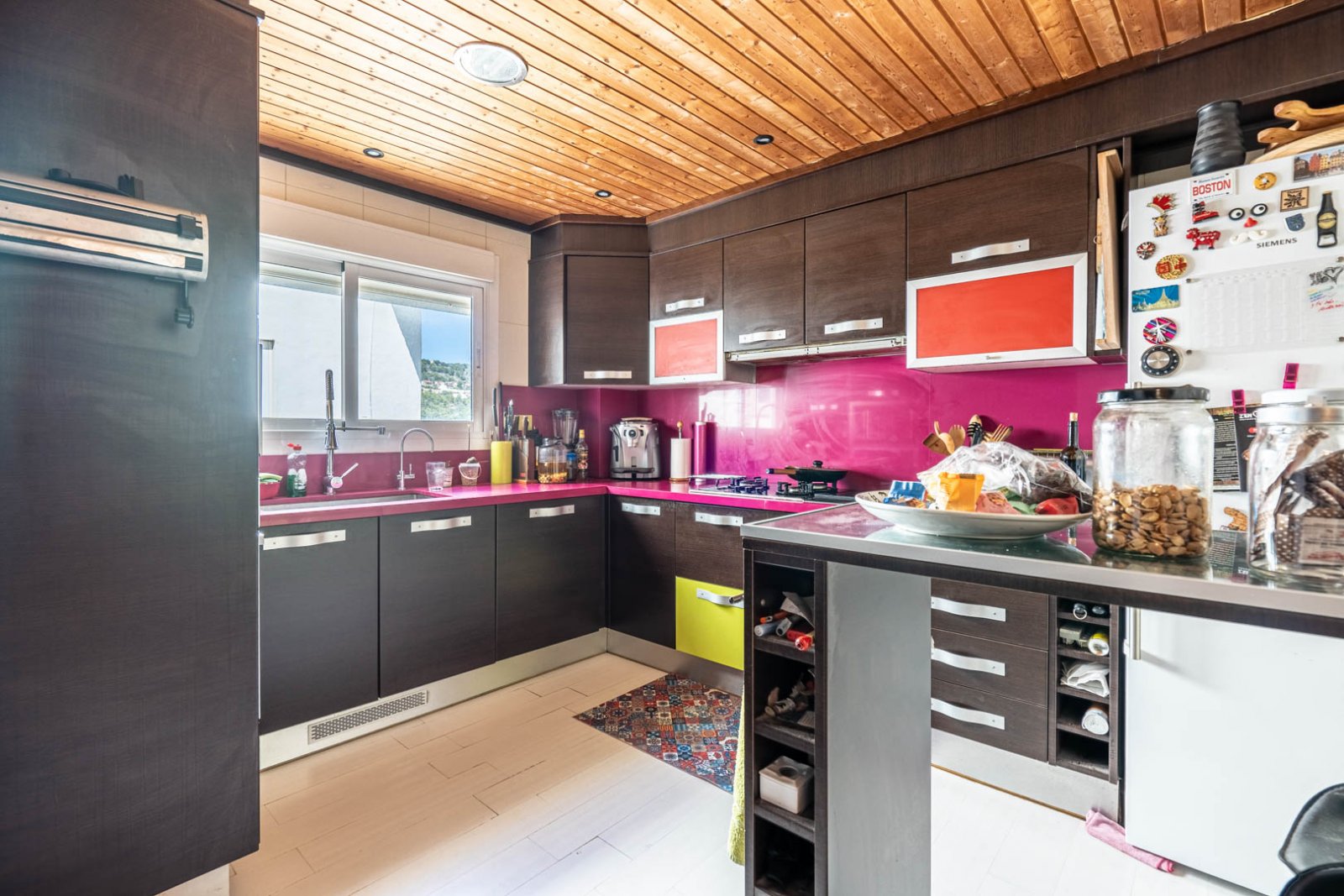 4368JAV Sehr große Wohnung zum Verkauf mit Meerblick im Zentrum von Jávea