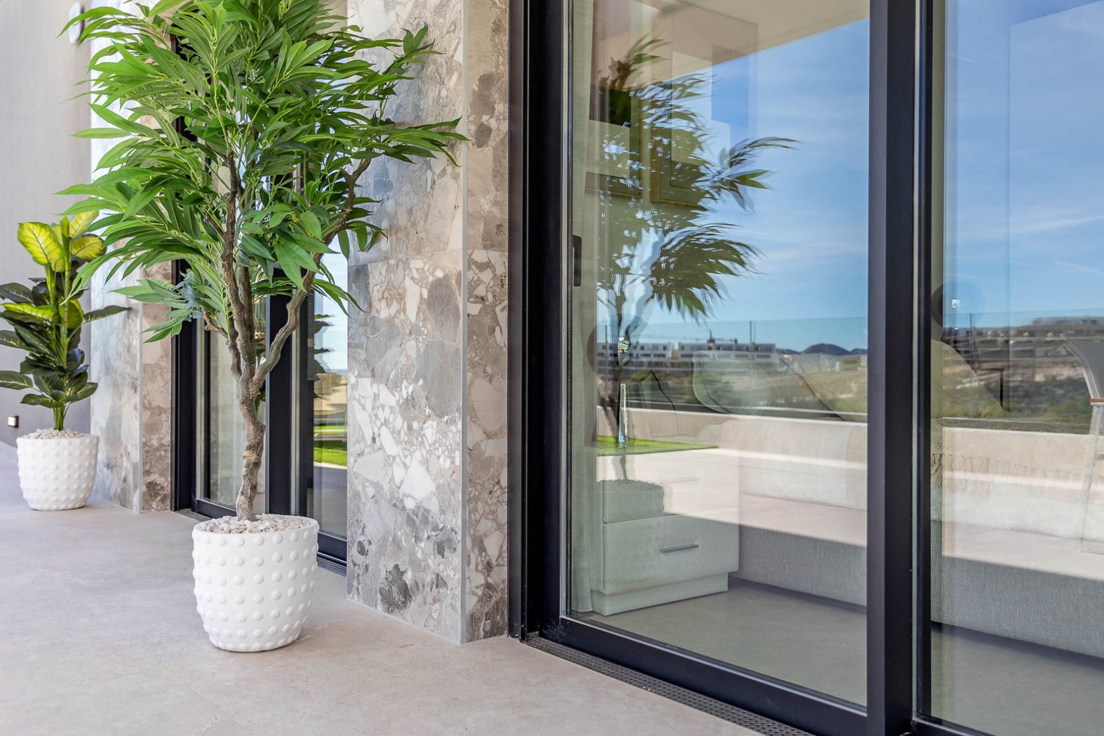 8227FIN Projekt von modernen Wohnungen im Bau mit Meerblick zum Verkauf in Finestrat