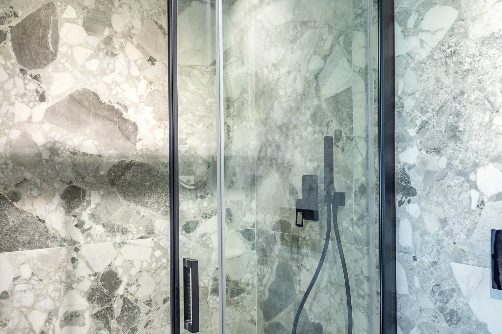 8227FIN Projekt von modernen Wohnungen im Bau mit Meerblick zum Verkauf in Finestrat