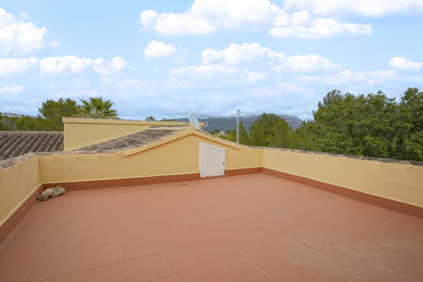 4523GAT Geräumige Villa auf großem Grundstück zum Verkauf in Gata de Gorgos