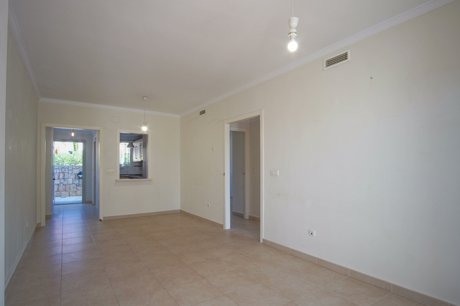 8294JES Erdgeschosswohnung mit Gemeinschaftspool zum Verkauf in Jesús Pobre.