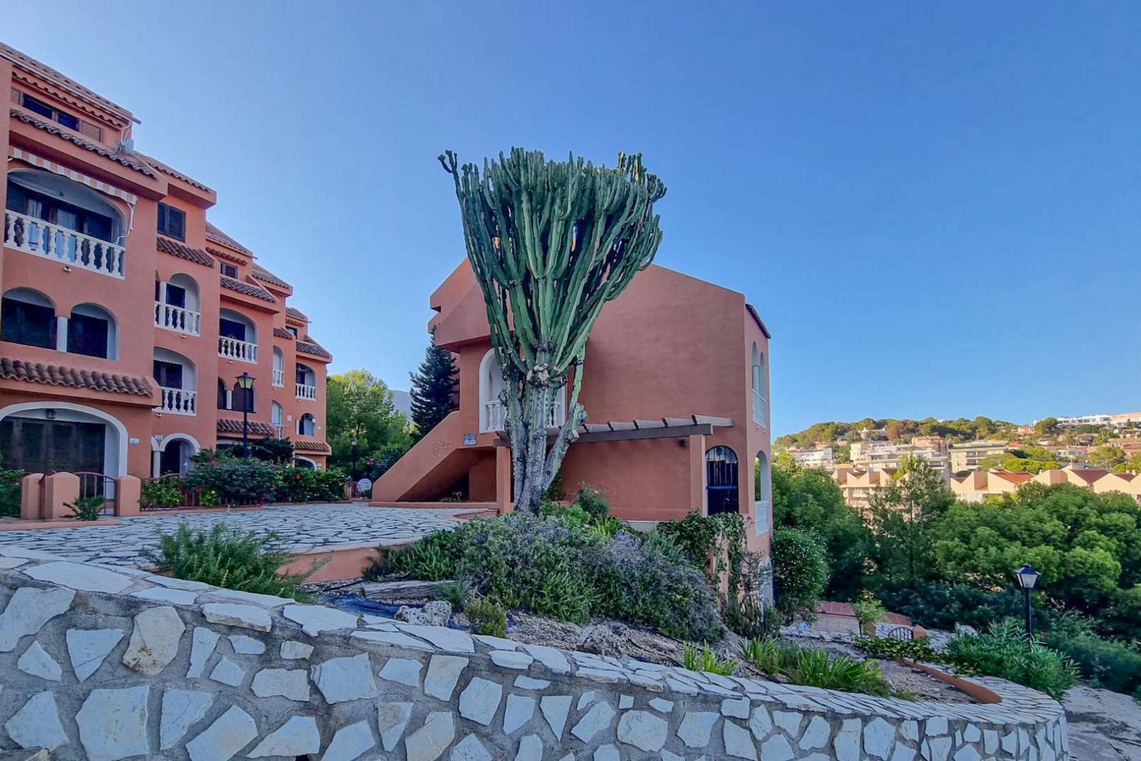 C3XY8206CAL Doppelhaushälfte mit direktem Meerblick zum Verkauf in Calpe.