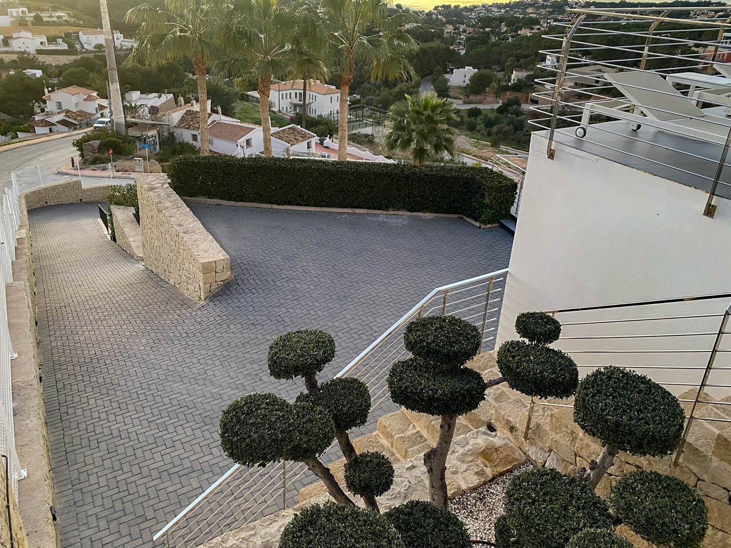 4442BEN Moderne Villa mit atemberaubendem Meerblick in Benissa zu verkaufen