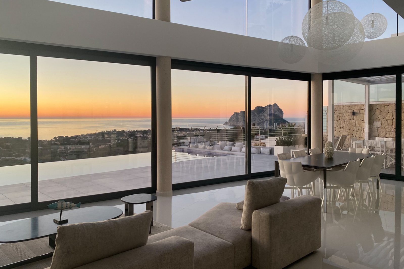 4442BEN Moderne Villa mit atemberaubendem Meerblick in Benissa zu verkaufen