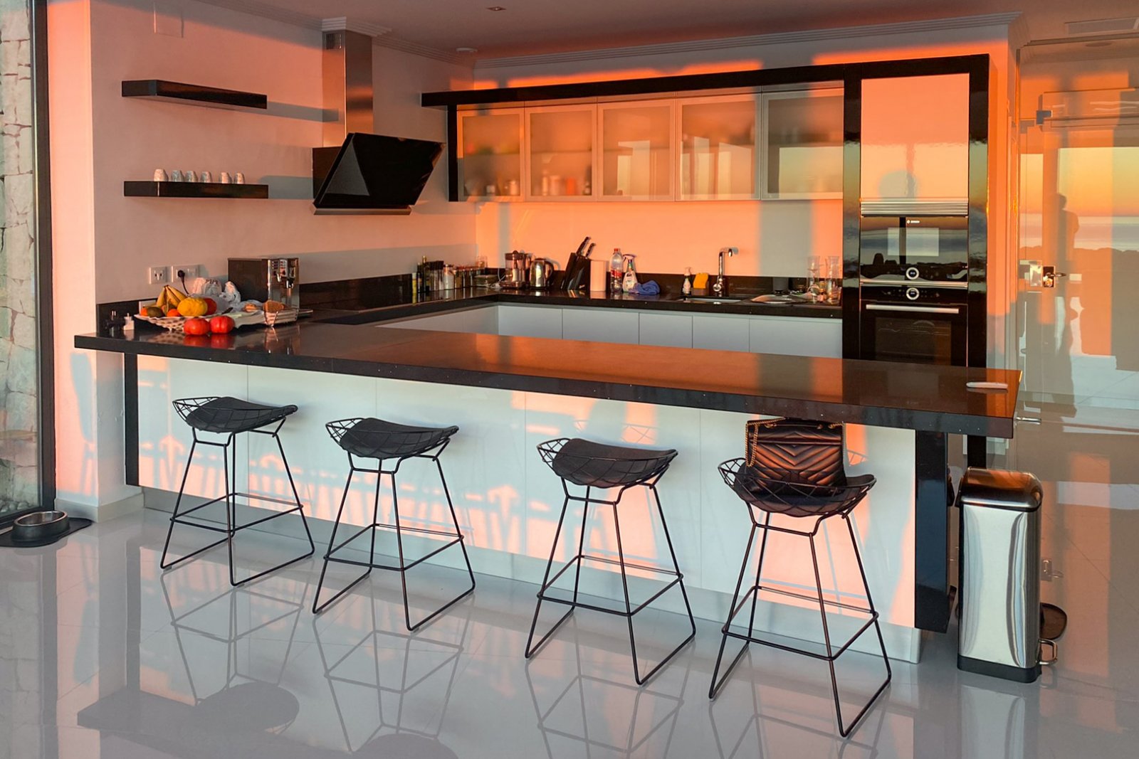 4442BEN Moderne Villa mit atemberaubendem Meerblick in Benissa zu verkaufen