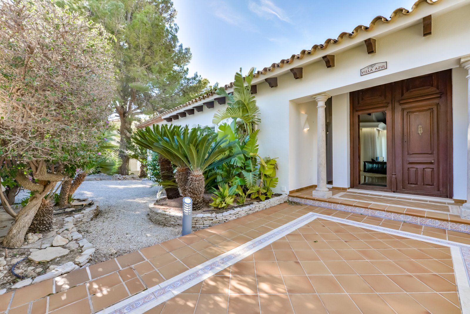 4495ALT Luxuriöse Villa mit Meerblick und geräumigem Gästehaus zum Verkauf in Sierra de Altea4495ALT Luxueuze villa met zeezicht en ruim gastenverblij