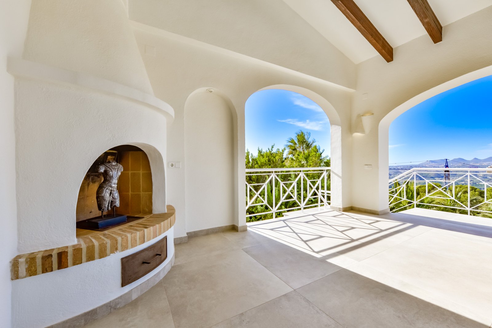 4495ALT Luxuriöse Villa mit Meerblick und geräumigem Gästehaus zum Verkauf in Sierra de Altea4495ALT Luxueuze villa met zeezicht en ruim gastenverblij