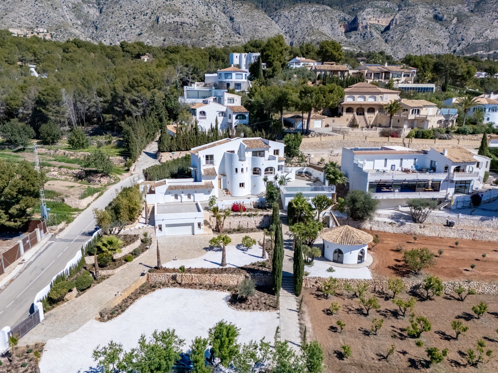 4511ALT Schöne renovierte 5-Schlafzimmer-Villa zum Verkauf in Altea