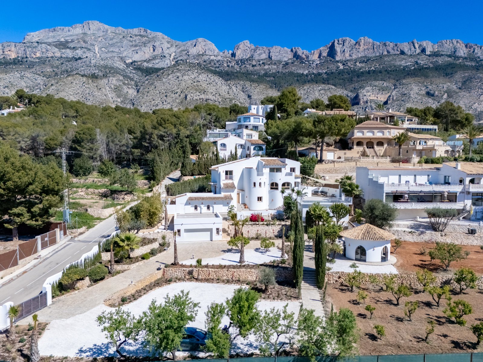 4511ALT Schöne renovierte 5-Schlafzimmer-Villa zum Verkauf in Altea