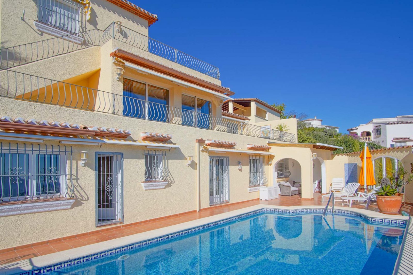 8152PEG Villa mit Meerblick zum Verkauf in Monte Pego